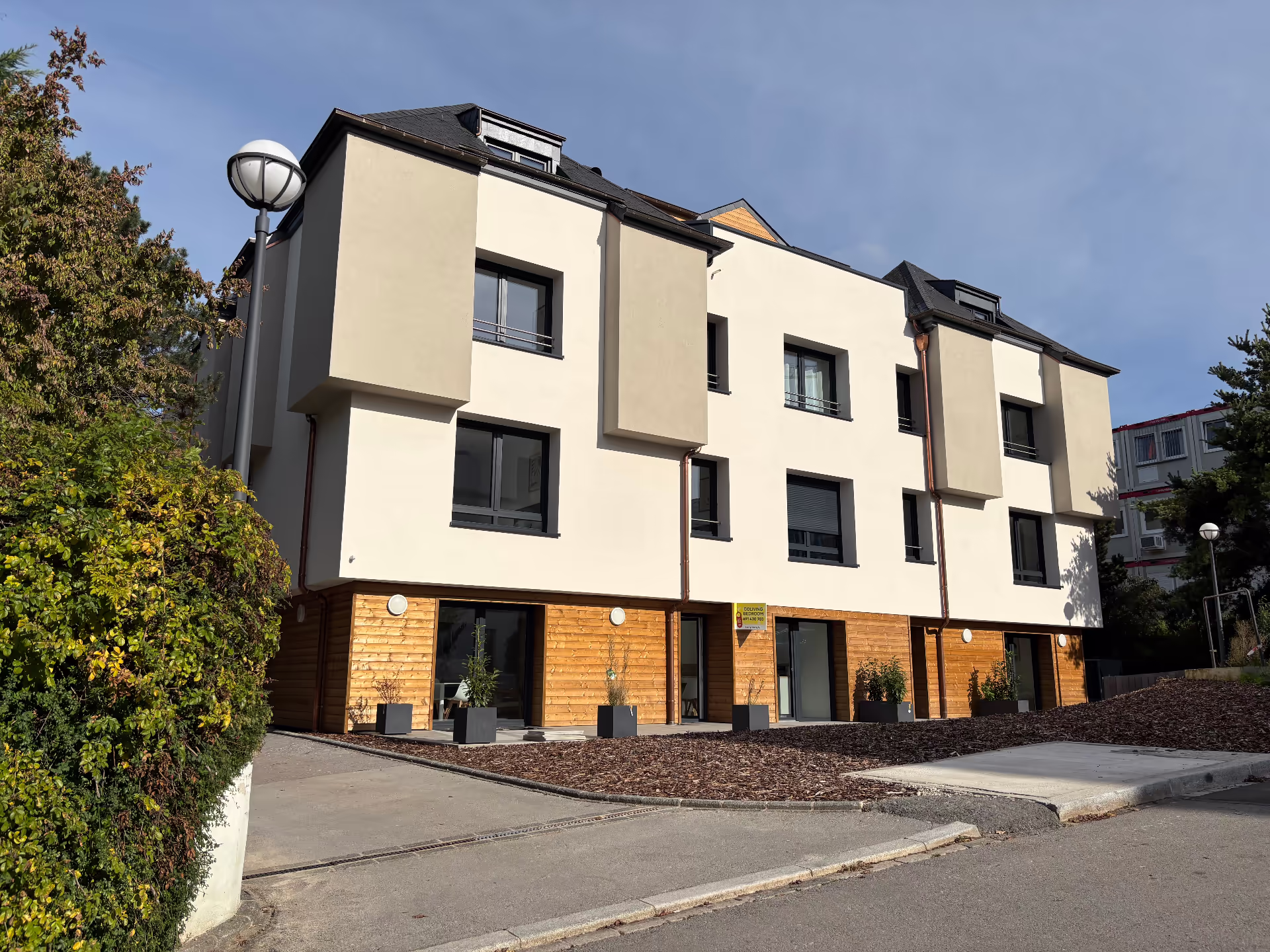 First Residence — outdoor parking in Kirchberg